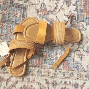 Italian sandles
